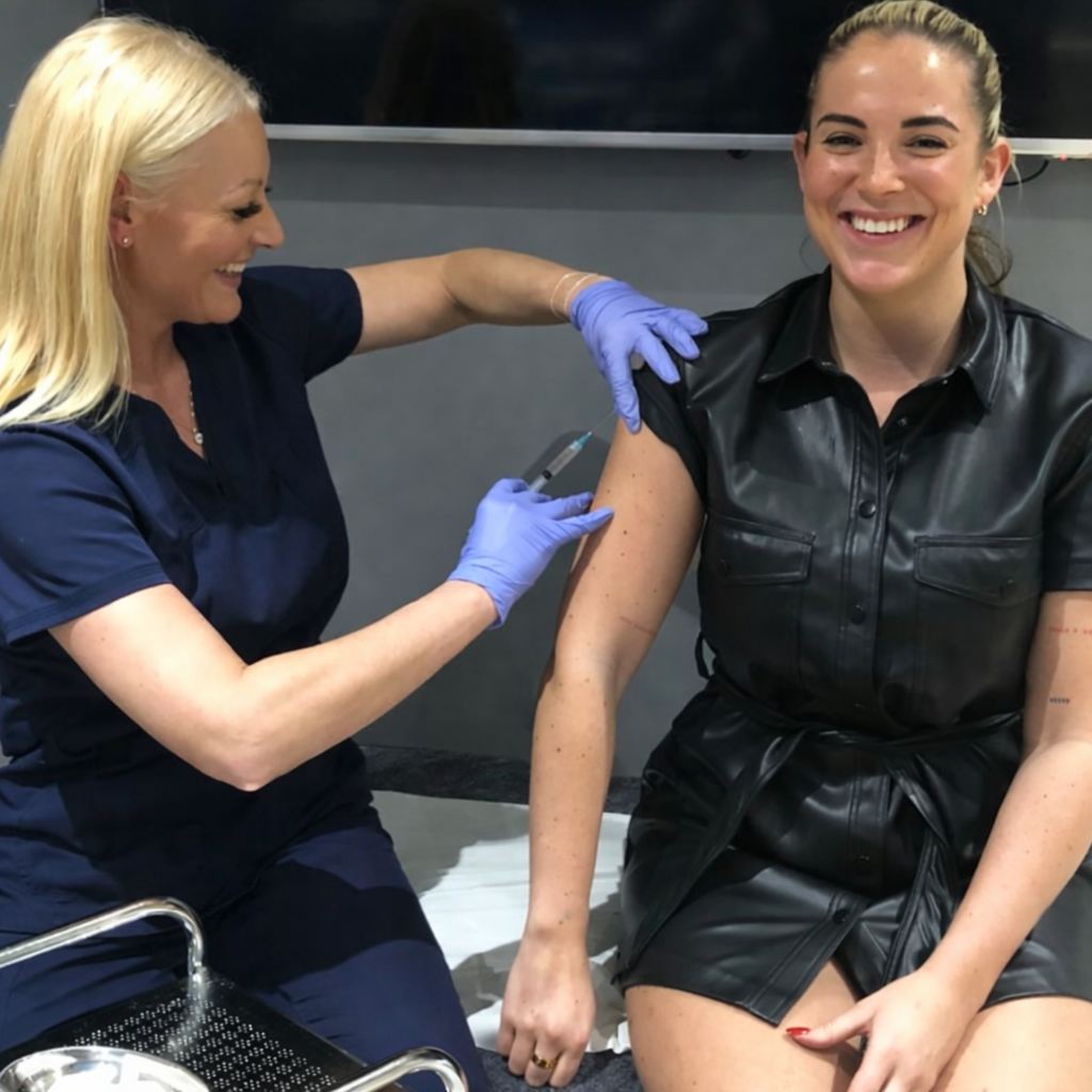 Vitamin injection treatment in a clinical setting